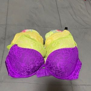 Victoria’s Secret Bras- 4 count